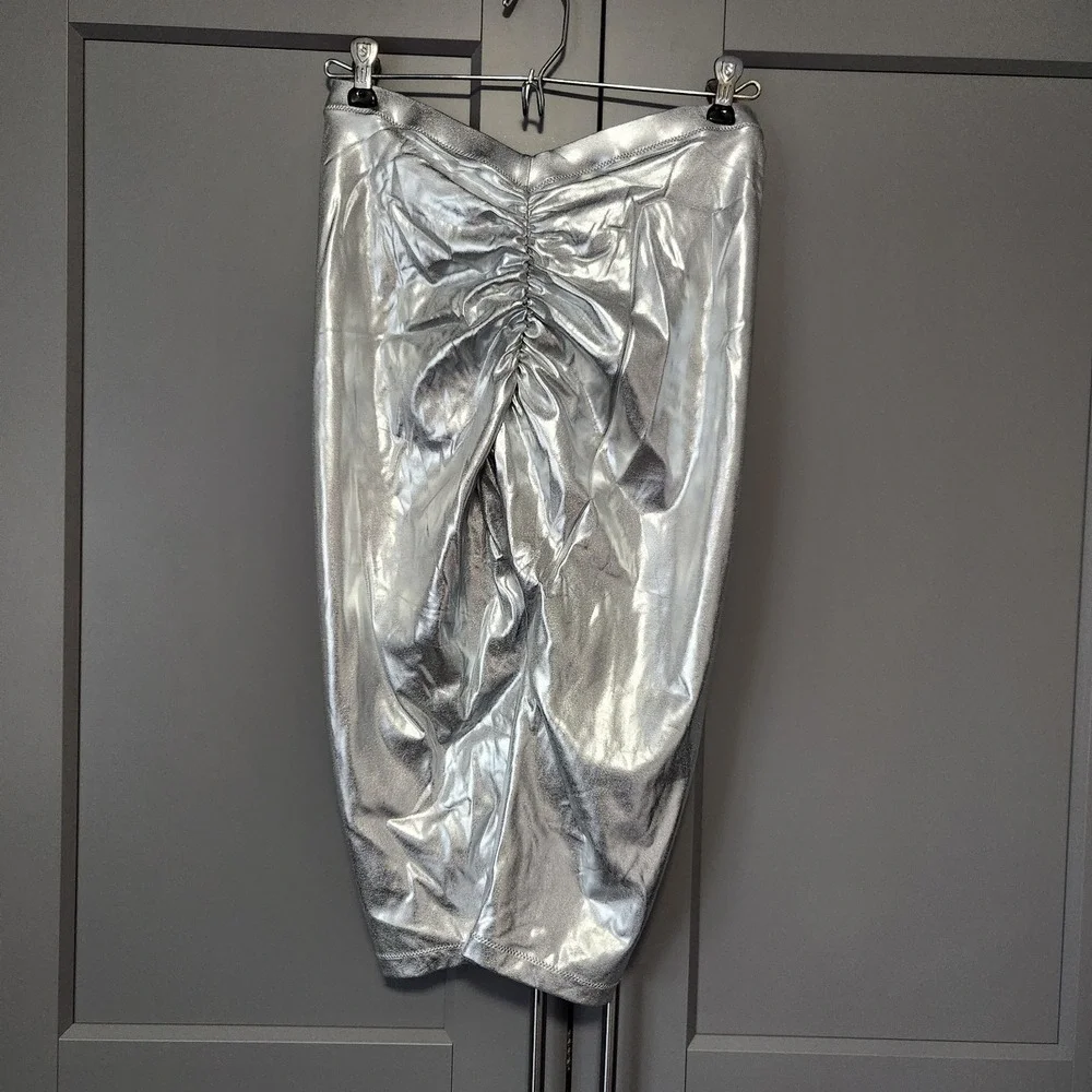 New SKIMS Metallic Swim V Waist Pant Nickel Size M NWT Medium Silver SO-PNT-2806